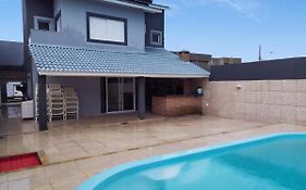 Casa com Piscina Itanhaem